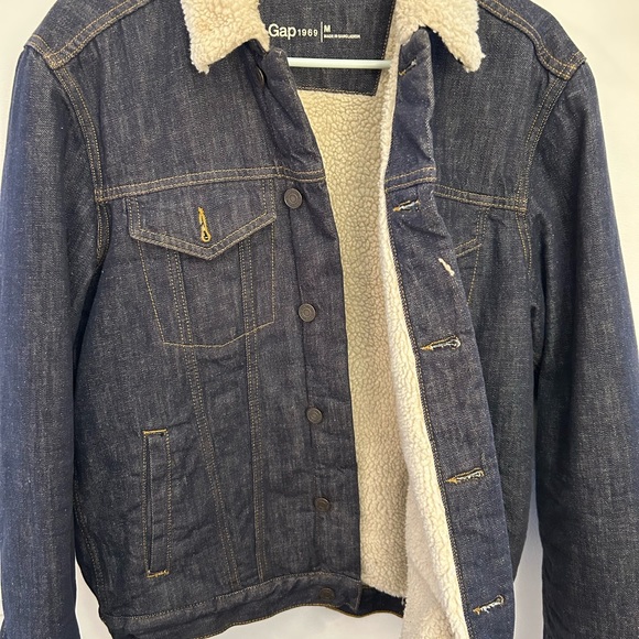 Gap jean jacket - Picture 3 of 4